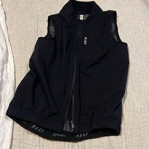 Maap women's team draft polartech vest, size small in black